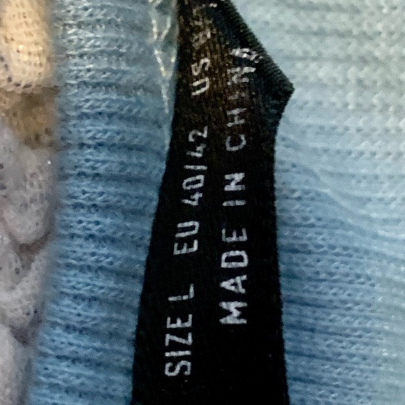 Cropped, blue, checkered top - Picture 3 of 3